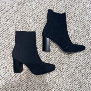 Elegant Black Ankle Boots